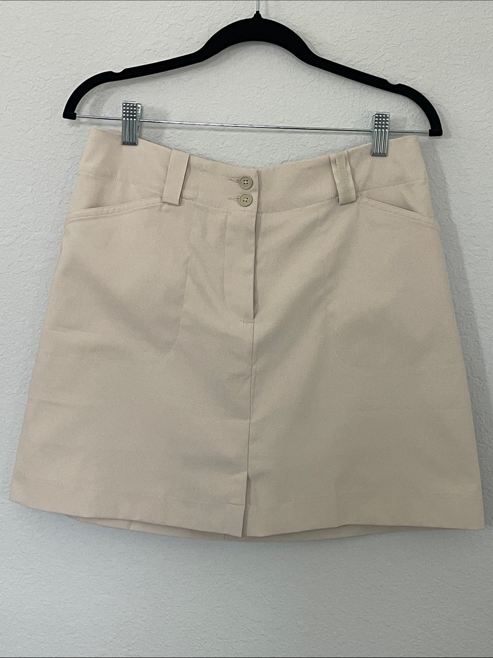Nike Golf Dri-FIT‎ Beige Golf Skort Women’s Size 8 Athletic Performance (EUC)